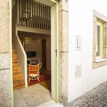 Luxury Studio With Amazing Terrace 波尔图