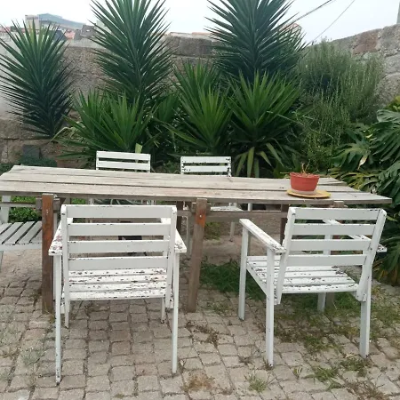 Luxury Studio With Amazing Terrace 波尔图