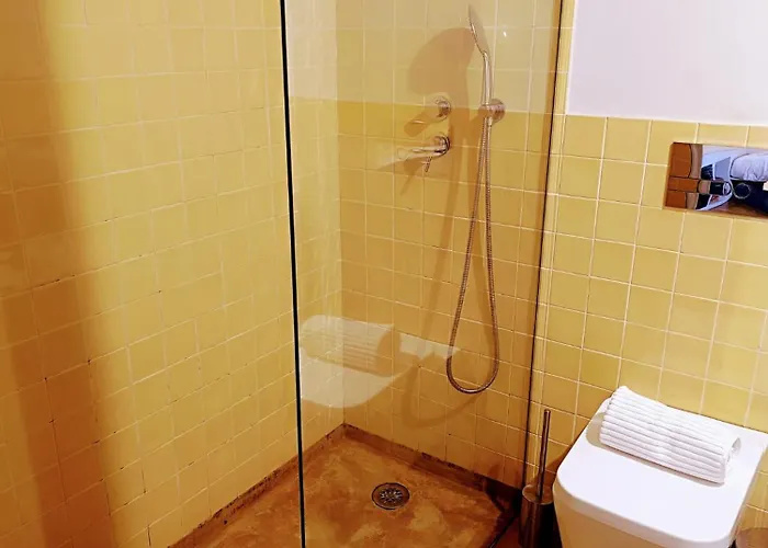 Luxury Studio With Amazing Terrace דירה *